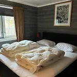Dom wakacyjny Nordre Hella - With Jacuzzi With 4 Bedrooms Fossby