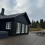 Dom wakacyjny Nordre Hella - With Jacuzzi With 4 Bedrooms